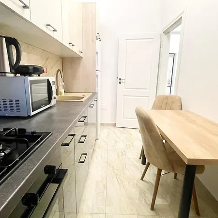 Apartment Adress Ad9 *